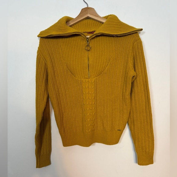 Guess Mustard Yellow Ribbed Knit Half-Zip Sweater Women’s Size M - Picture 2 of 6